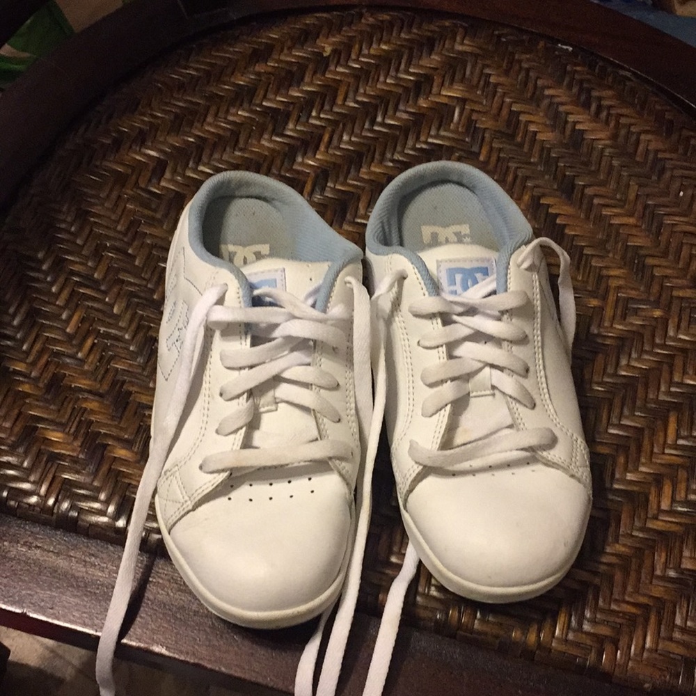 DCshoecousa shoes